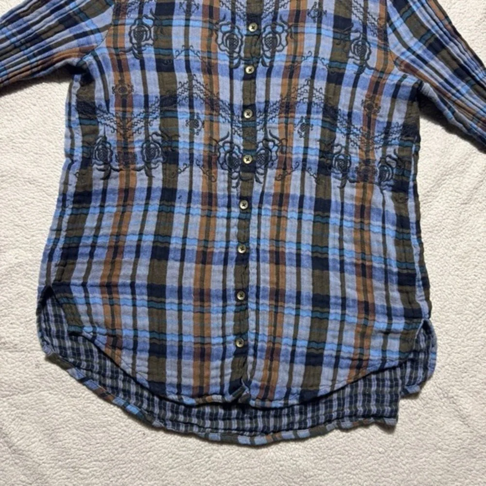 Free People Top Womens XS‎ Blue Plaid Button-Up Tunic Floral Embroidery Collared